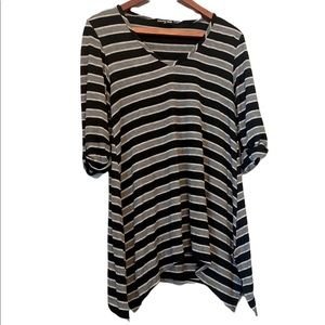 ChaCha Vente Shark Bite Black and Gray Striped Top